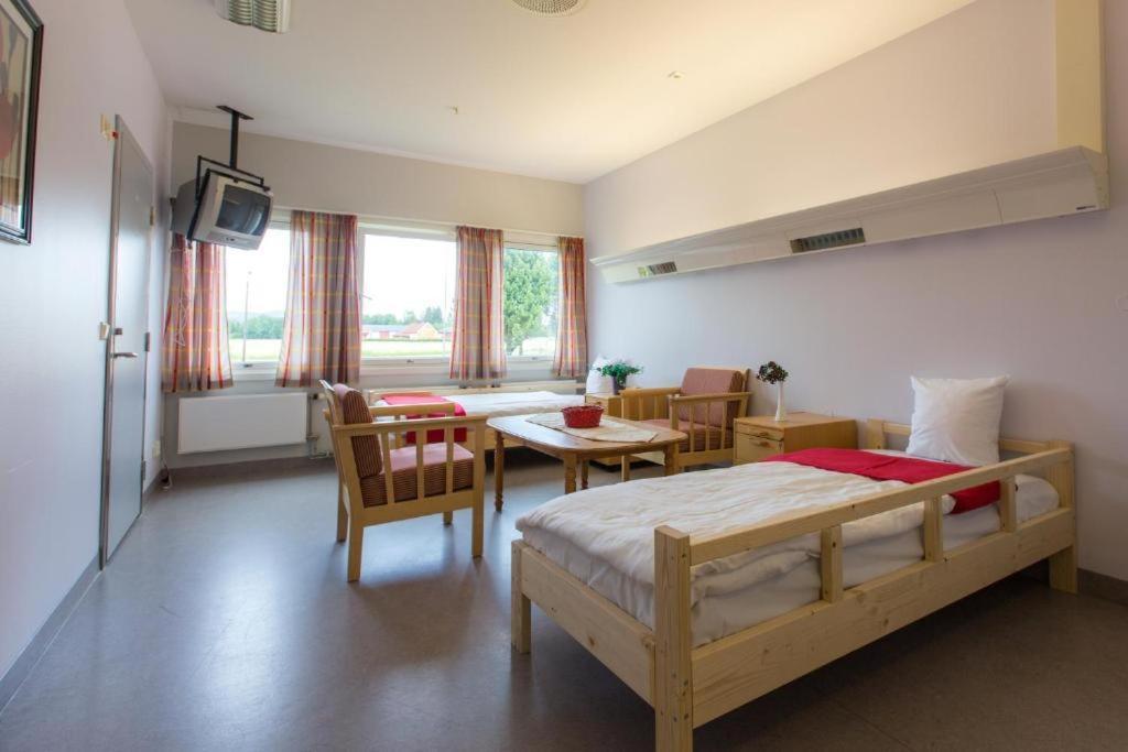 Stensby Hostel Eidsvoll Exterior photo